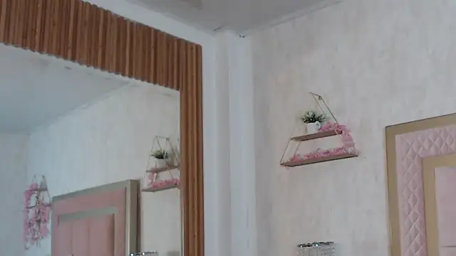 Madii  online show from 04/15/26, 12:12