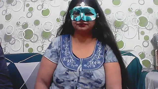 Snapshot of hard_to_do__ chatting on 05/24/26, 03:28 hard to do online show from 05/24/26, 03:28