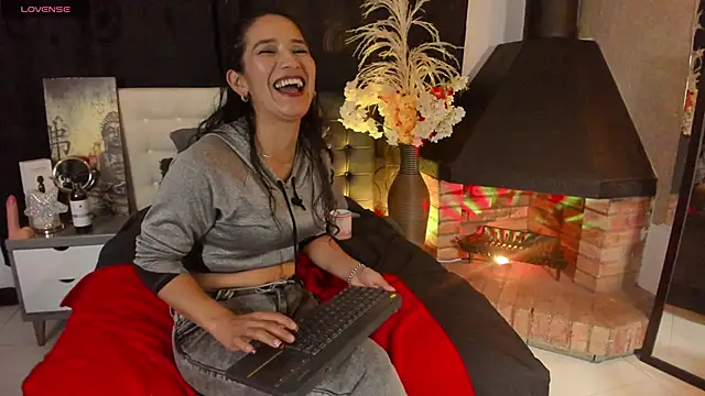 Vicky Angeel online show from 04/16/26, 09:39