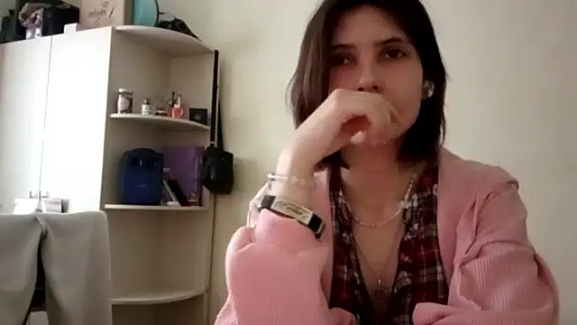 Snapshot of FluffyKisses chatting on 03/09/26, 01:26 FluffyKisses online show from 03/09/26, 01:26