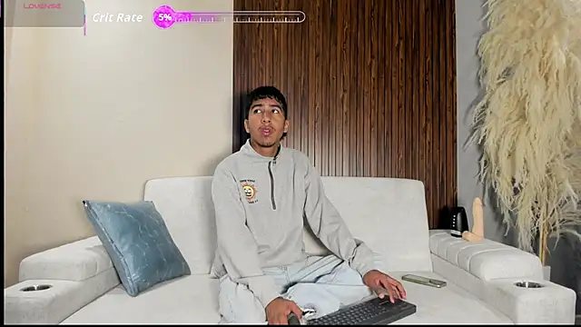 Ender h0tt online show from 06/05/26, 02:01