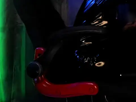 LadyIvanna online show from 04/25/26, 03:53