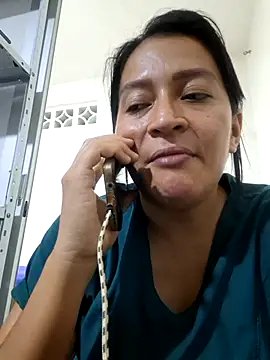 Snapshot of Dr_Edna_naughty chatting on 07/05/26, 01:34 Dr Edna naughty online show from 07/05/26, 01:34