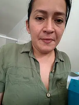 Snapshot of Dr_Edna_naughty chatting on 07/18/26, 08:56 Dr Edna naughty online show from 07/18/26, 08:56