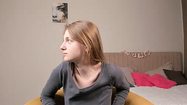 ErinnPieloch online show from 04/30/26, 07:53
