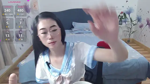 Snapshot of mila-baby-99 chatting on 05/27/26, 01:13 mila-baby-99 online show from 05/27/26, 01:13