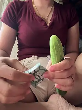 July-lovee online show from 04/21/26, 05:25