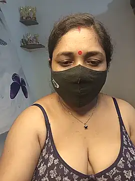 Snapshot of Tanvi_My_Girl chatting on 05/20/26, 05:08 Tanvi My Girl online show from 05/20/26, 05:08