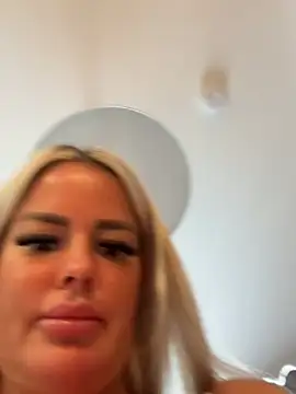 anna kournikova online show from 06/14/26, 03:03
