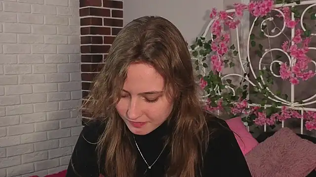 RubieHeiser online show from 04/13/26, 06:02