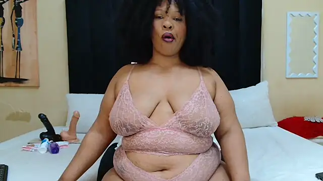 Snapshot of TamaraDee4papi chatting on 05/17/26, 07:28 TamaraDee4papi online show from 05/17/26, 07:28