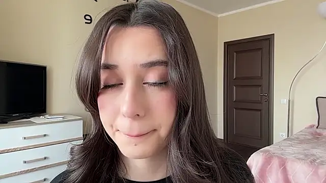 AdeleVelvet online show from 03/20/26, 09:25