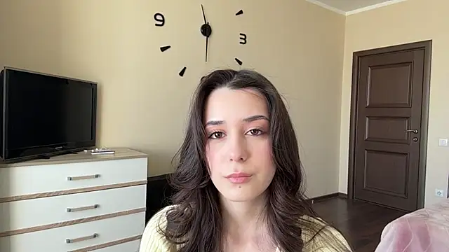 AdeleVelvet online show from 04/10/26, 08:30