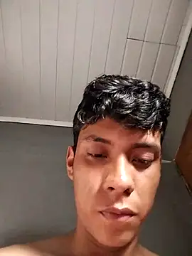 Snapshot of ROCHAIZ chatting on 03/08/26, 07:28 ROCHAIZ online show from 03/08/26, 07:28