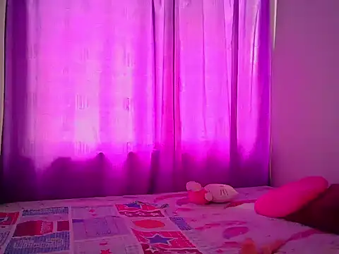 KattySquirtt online show from 04/28/26, 06:57
