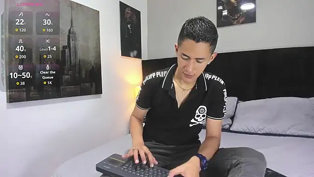 Snapshot of _Alan_Walker_1 chatting on 05/02/26, 02:44 Alan Walker 1 online show from 05/02/26, 02:44