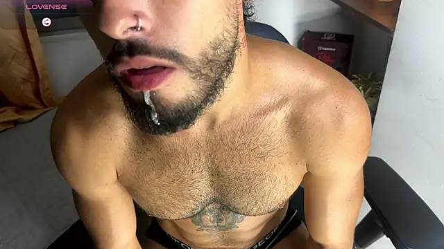 Mateobaer  online show from 04/22/26, 03:53