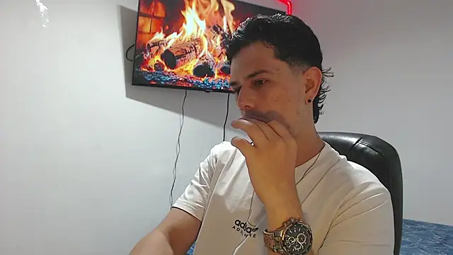 JUAN CAMILOXXX online show from 04/16/26, 03:51