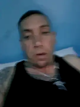 Snapshot of Brandon23xxxgb chatting on 04/29/26, 03:32 Brandon23xxxgb online show from 04/29/26, 03:32