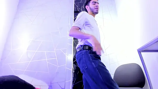 Valentin Lux online show from 03/27/26, 03:23