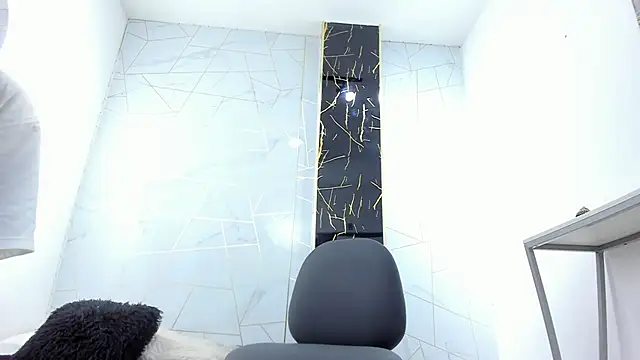 Valentin Lux online show from 04/05/26, 04:09