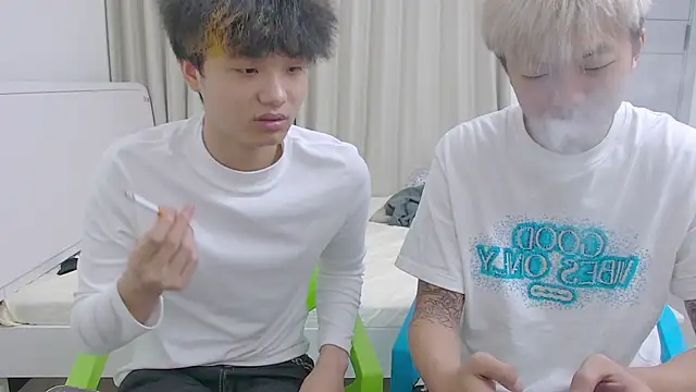 icecream-002 online show from 04/03/26, 12:36