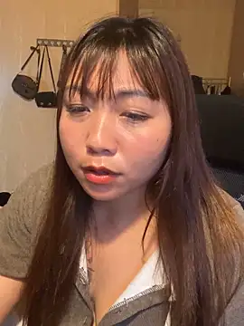 Snapshot of Sumi_pusy chatting on 05/21/26, 11:28 Sumi pusy online show from 05/21/26, 11:28