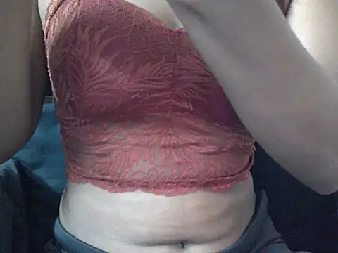 Couplehot00 online show from 07/30/26, 06:56