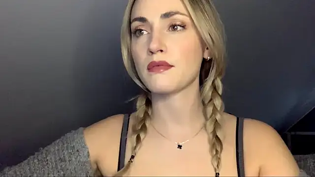 ScarlettSensitive online show from 04/20/26, 02:20