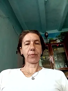 Snapshot of Tania9876 chatting on 05/15/26, 08:21 Tania9876 online show from 05/15/26, 08:21