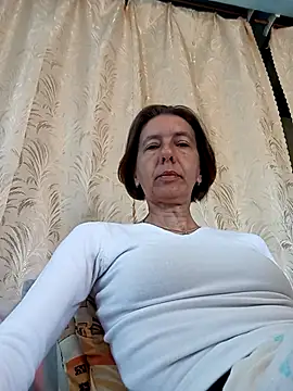 Snapshot of Tania9876 chatting on 06/17/26, 07:11 Tania9876 online show from 06/17/26, 07:11