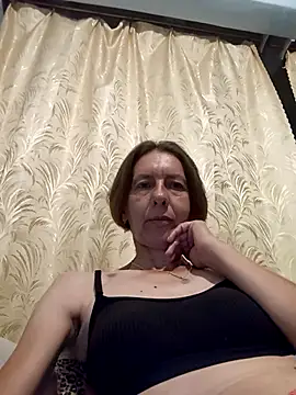 Snapshot of Tania9876 chatting on 07/01/26, 07:57 Tania9876 online show from 07/01/26, 07:57