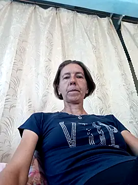 Snapshot of Tania9876 chatting on 07/15/26, 07:13 Tania9876 online show from 07/15/26, 07:13
