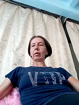 Snapshot of Tania9876 chatting on 07/23/26, 07:28 Tania9876 online show from 07/23/26, 07:28