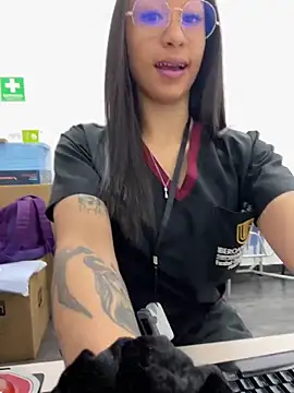 mina harker online show from 04/28/26, 01:27