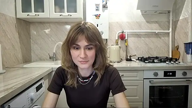 ElenoreHolguin online show from 04/03/26, 06:39