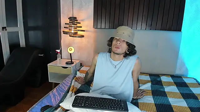 Skinny Mac online show from 04/09/26, 12:32