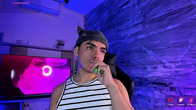 NicoKinggs  online show from 04/05/26, 01:52