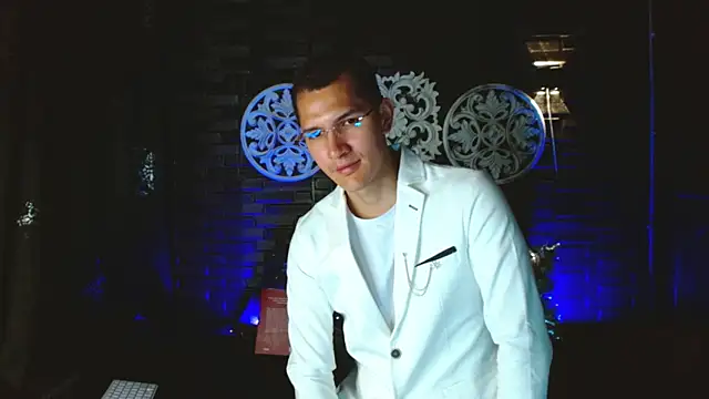 MilanDavid1 online show from 03/28/26, 05:45