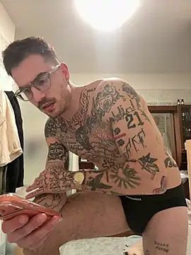 Snapshot of matC_of chatting on 03/17/26, 10:35 matC of online show from 03/17/26, 10:35