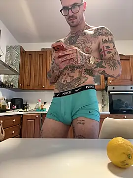 Snapshot of matC_of chatting on 03/19/26, 05:06 matC of online show from 03/19/26, 05:06