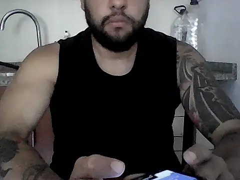 Snapshot of morenogih chatting on 04/17/26, 03:37 morenogih online show from 04/17/26, 03:37