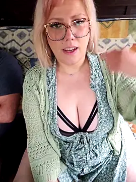 Snapshot of LexySaint chatting on 09/09/25, 05:01 LexySaint online show from 09/09/25, 05:01