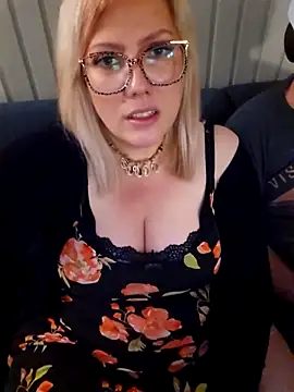 Snapshot of LexySaint chatting on 09/10/25, 06:19 LexySaint online show from 09/10/25, 06:19