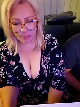 Snapshot of LexySaint chatting on 09/15/25, 05:57 LexySaint online show from 09/15/25, 05:57