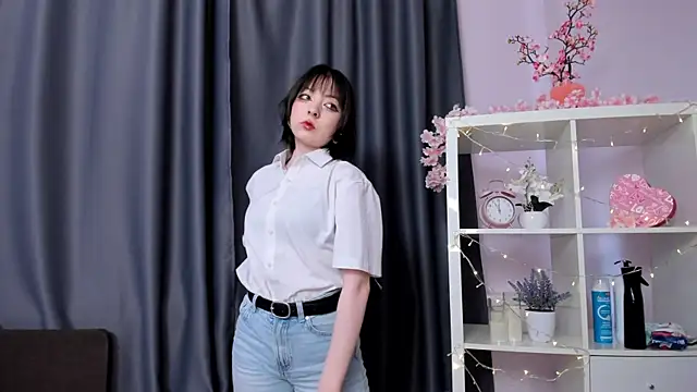 LeannKindla online show from 04/23/26, 12:29