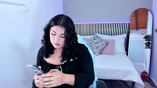 Snapshot of Alisson_Pinkey chatting on 05/31/26, 12:30 Alisson Pinkey online show from 05/31/26, 12:30