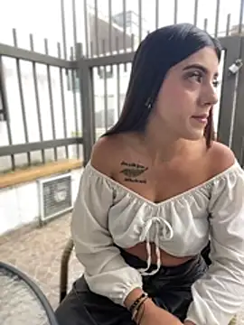 Electra Pinkk online show from 04/01/26, 01:52