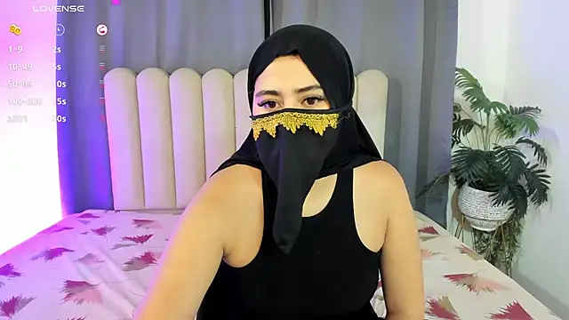 Snapshot of bahiya_aziz chatting on 05/18/26, 01:06 bahiya aziz online show from 05/18/26, 01:06