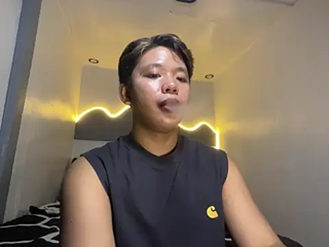 Snapshot of urasianrey chatting on 06/04/26, 04:35 urasianrey online show from 06/04/26, 04:35